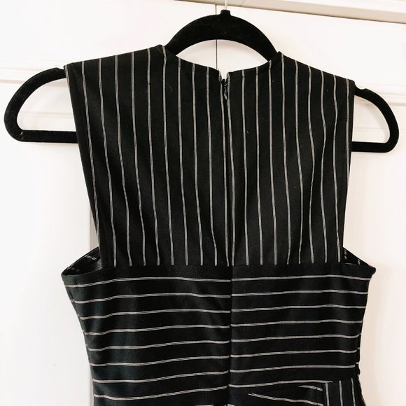 *NWT* BCBGMaxAzria Pinstriped V-Neck Sleeveless Suit-Inspired Top - Size XXS - Picture 8 of 15